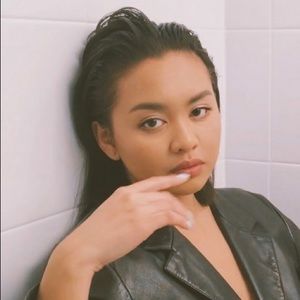 Meet your Posher, Angelica-anne